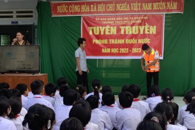 Tuyên truyền phòng tránh đuối nước tại trường THCS Phổ Cường