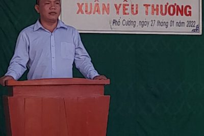 Quỹ dấu ấn tìm về trao quà xuân yêu thương cho học sinh THCS Phổ Cường năm 2022